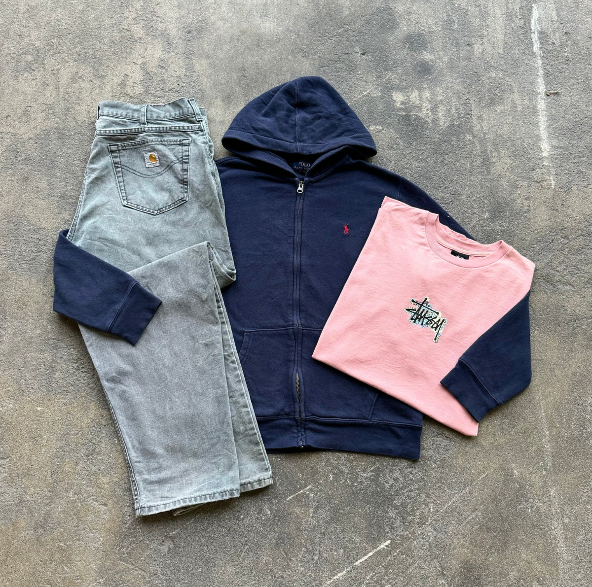 🌙 Night out this weekend? Stand out with your Retrobox vintage fit