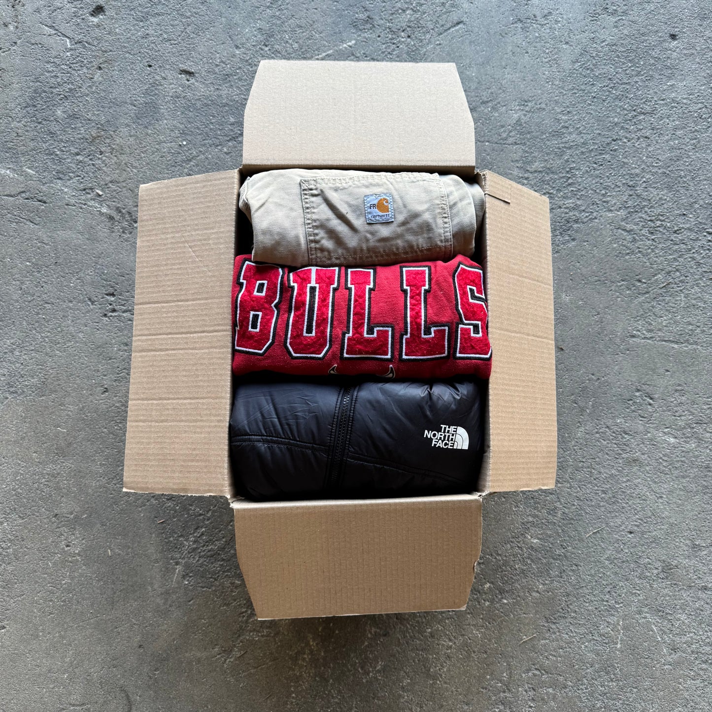 3 PIECES MYSTERY BOX - VINTAGE OUTFIT